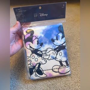 Gap 5t Mickey and Minnie pajamas